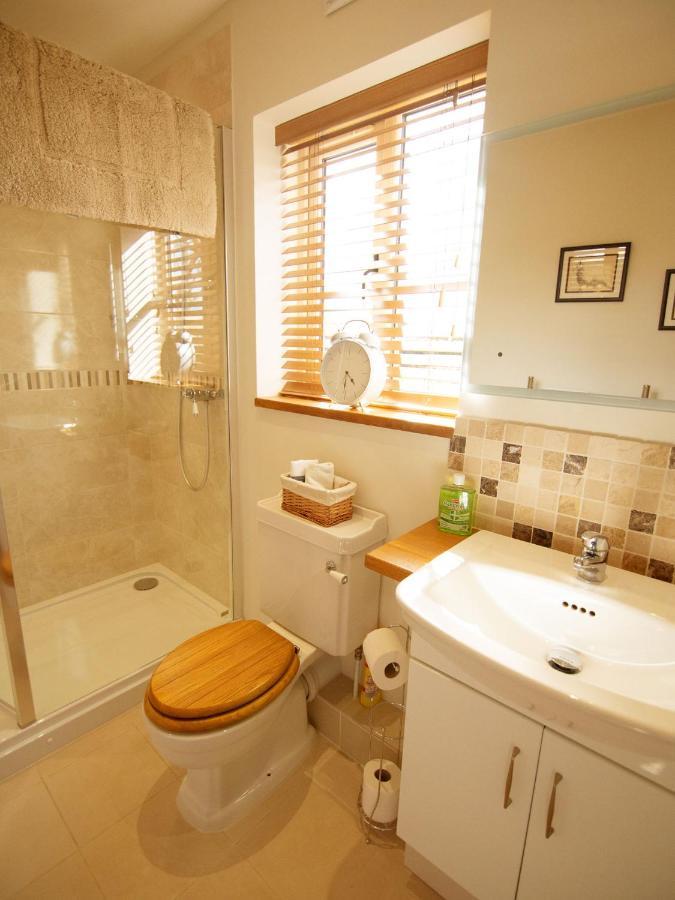 Walwyn Court Barns Villa เลดบรี ภายนอก รูปภาพ