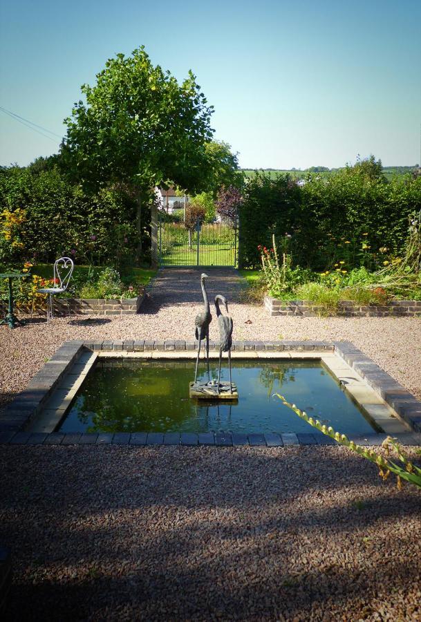 Walwyn Court Barns Villa เลดบรี ภายนอก รูปภาพ
